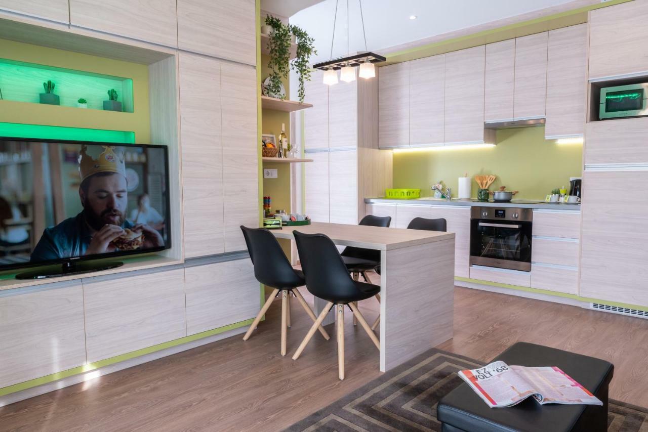 Defne Apartman Debrecen Exterior photo